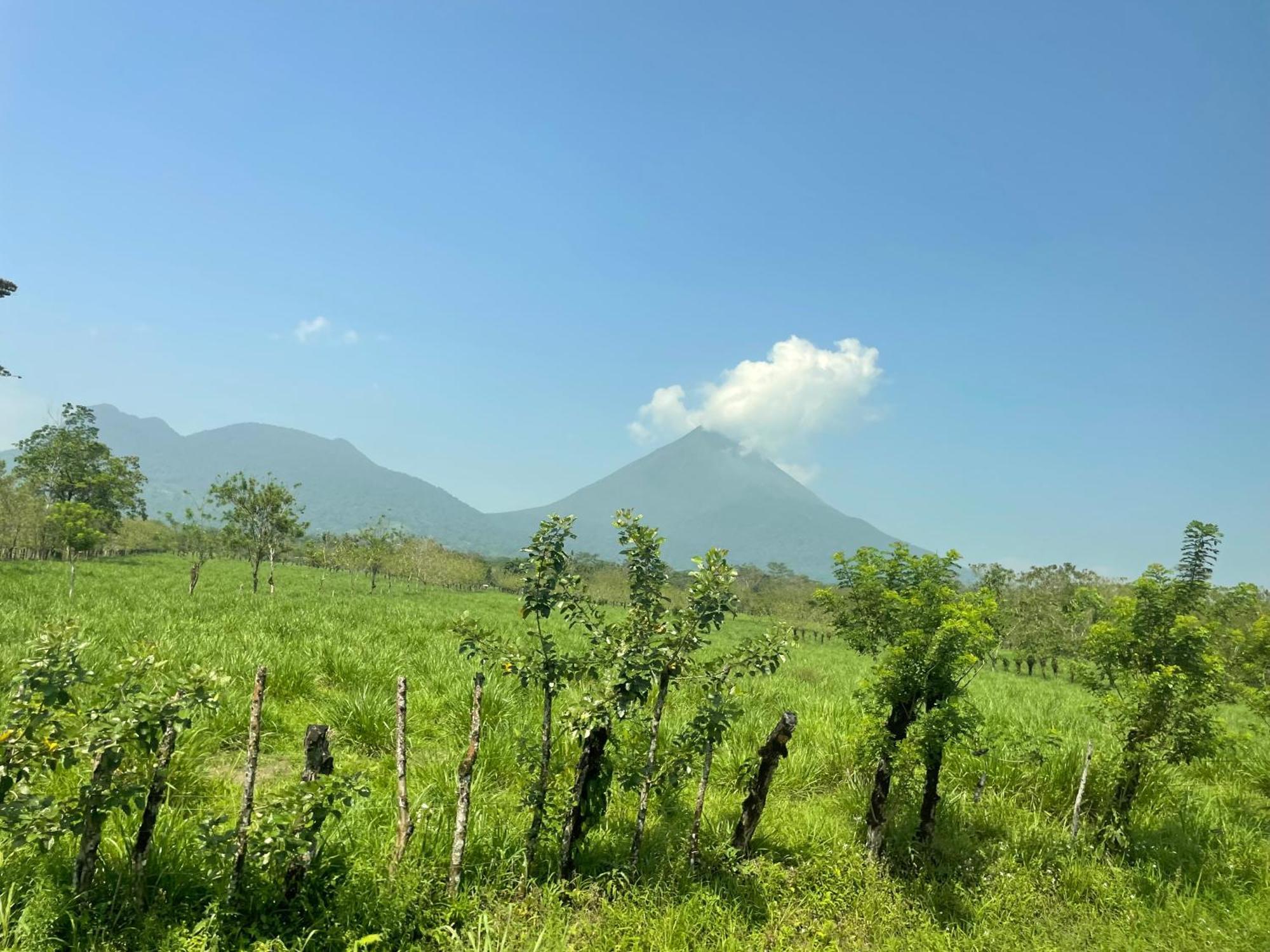 Hotel Tierra De Volcanes La Fortuna Εξωτερικό φωτογραφία