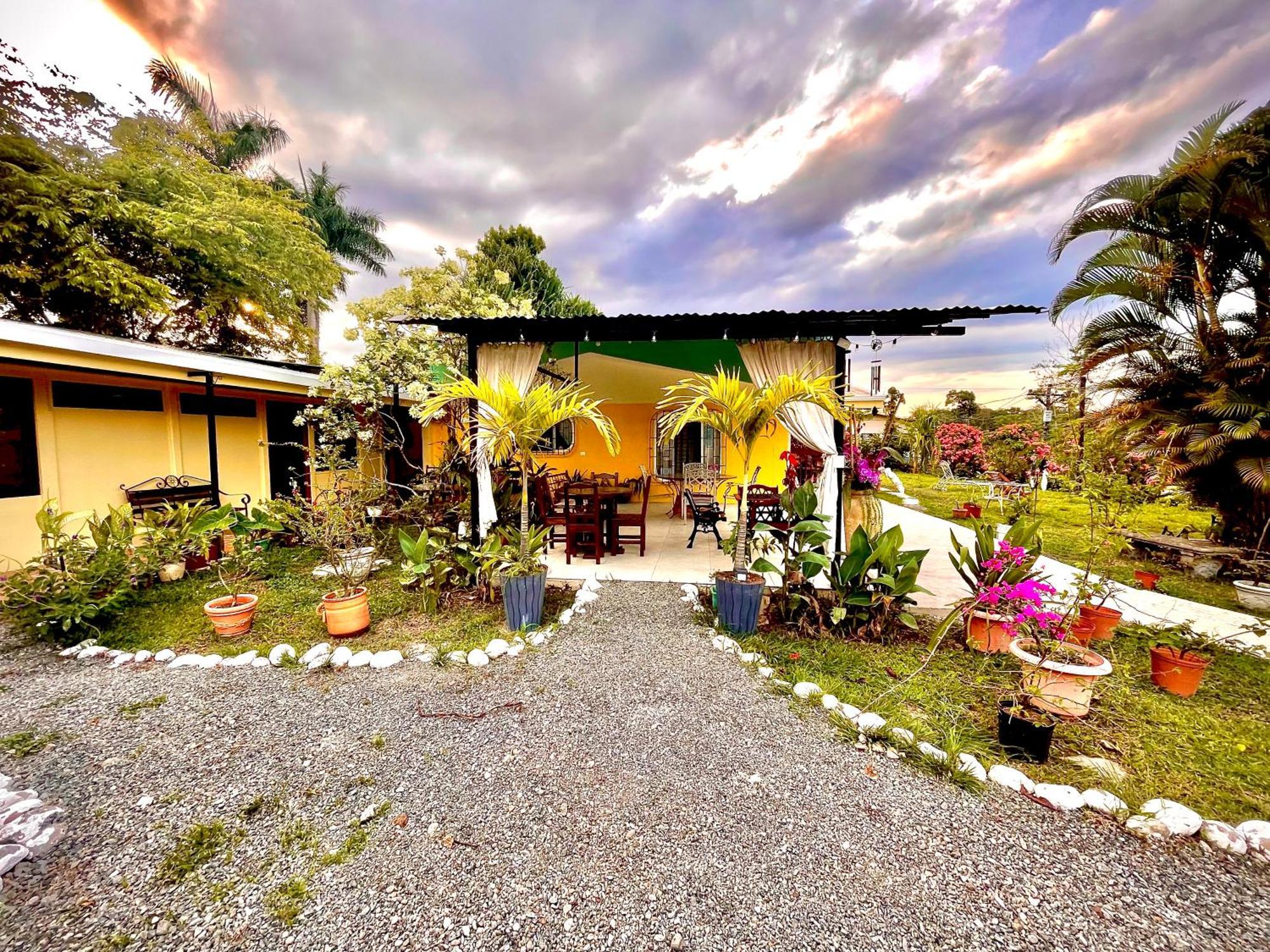 Hotel Tierra De Volcanes La Fortuna Εξωτερικό φωτογραφία